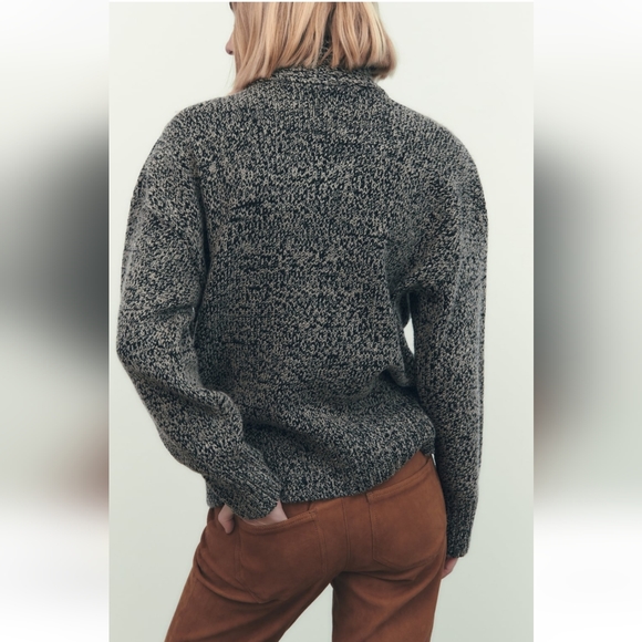 BNWT! Zara cut-out knit sweater - Picture 7 of 10